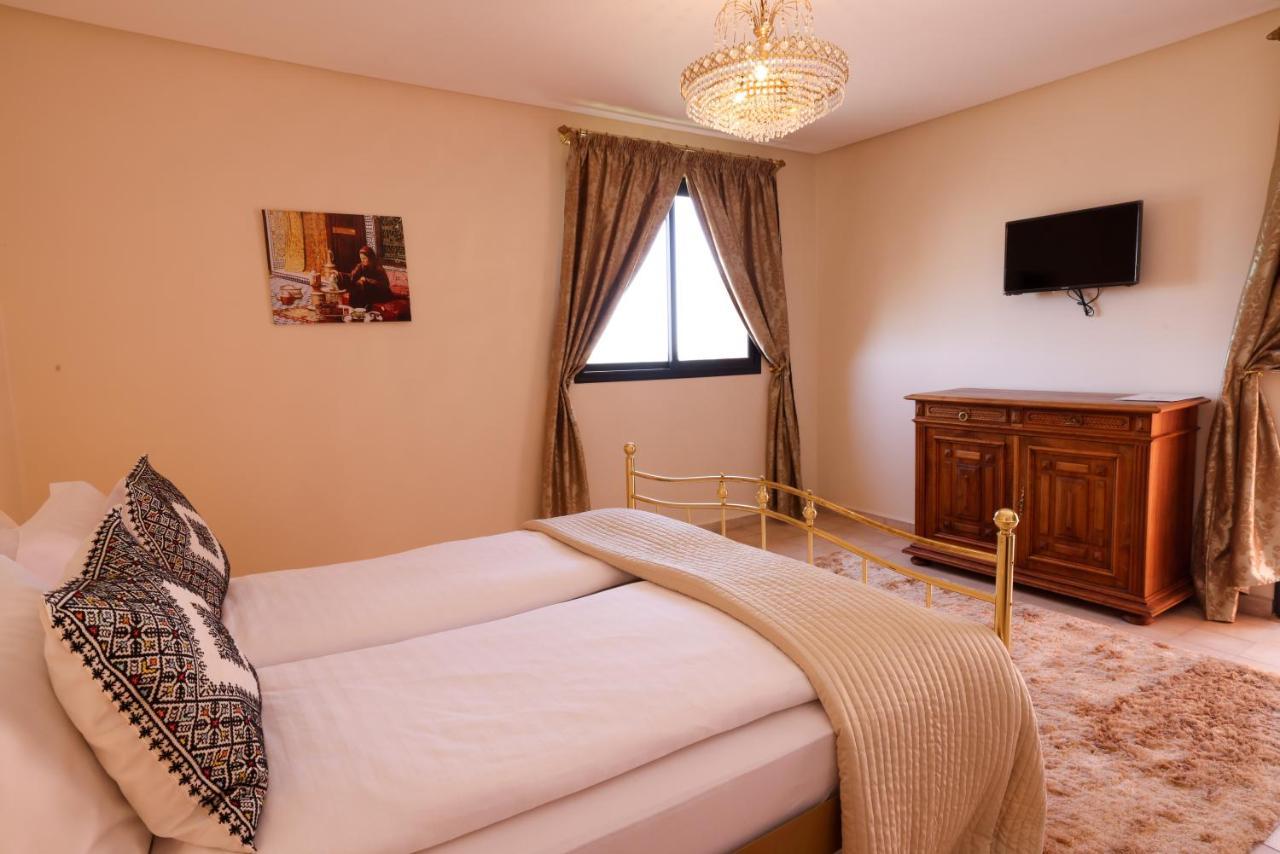 Tiguemine Sarah Hotel Douar Akkara Eksteriør billede